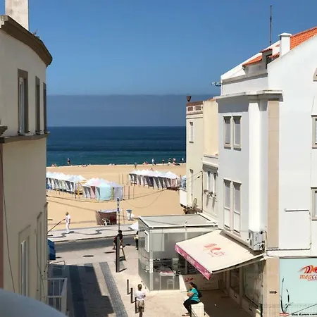 The Light House Апартаменты Назаре