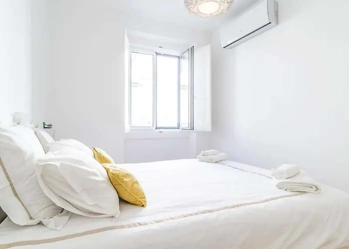 The Light House Apartmán *